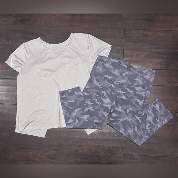 Athleta Textured Camo Capri and Workout Shirt - Picture 1 of 11